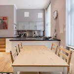 British Museum Apartment With Terrace